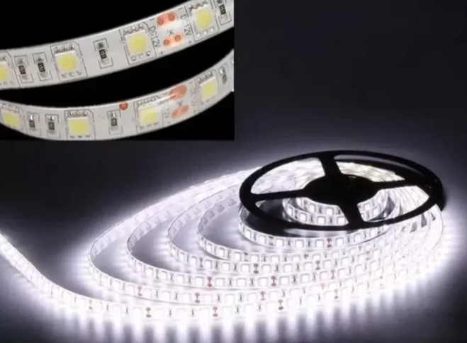 LED bela traka 5m vodootporna sa daljinskim i napajanjem (LT-1)