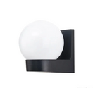 Zidna lampa kugla prečnika 150 mm – E27 grlo, IP44, bela — slika 1