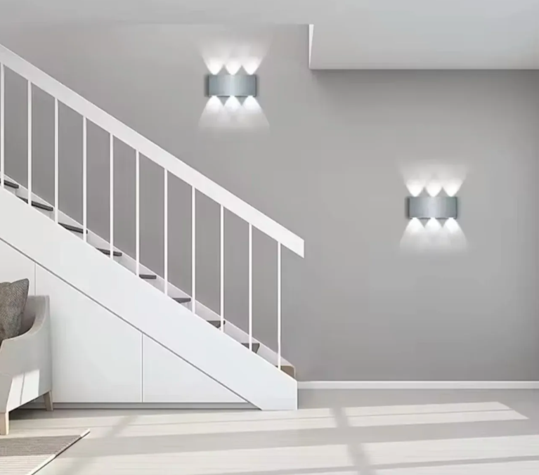Elegantna zidna LED lampa od aluminijuma (R-1)